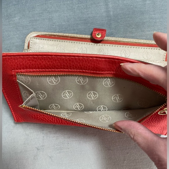 Adrienne Vittadini Studio clutch wallet, red/coral, wrist strap 9” x 5” x .5” - Picture 10 of 16
